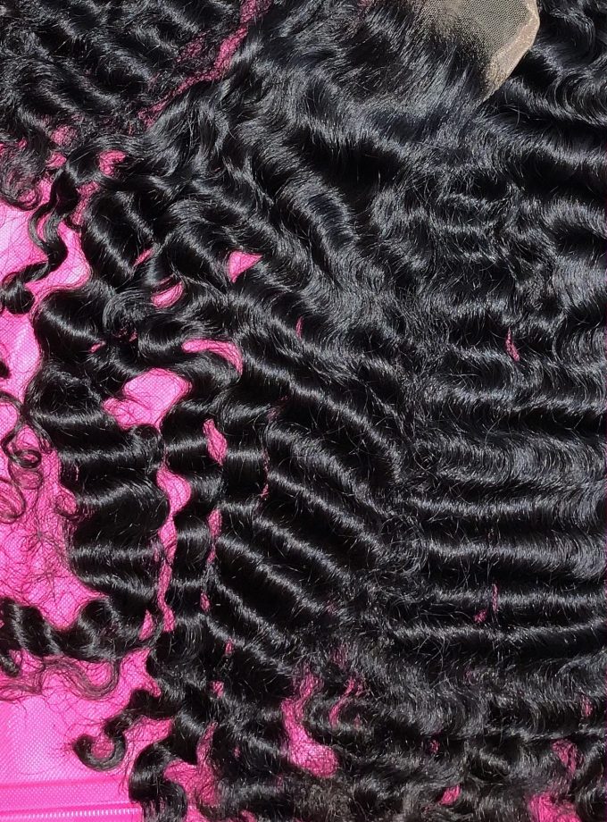 Lush Curly Closure