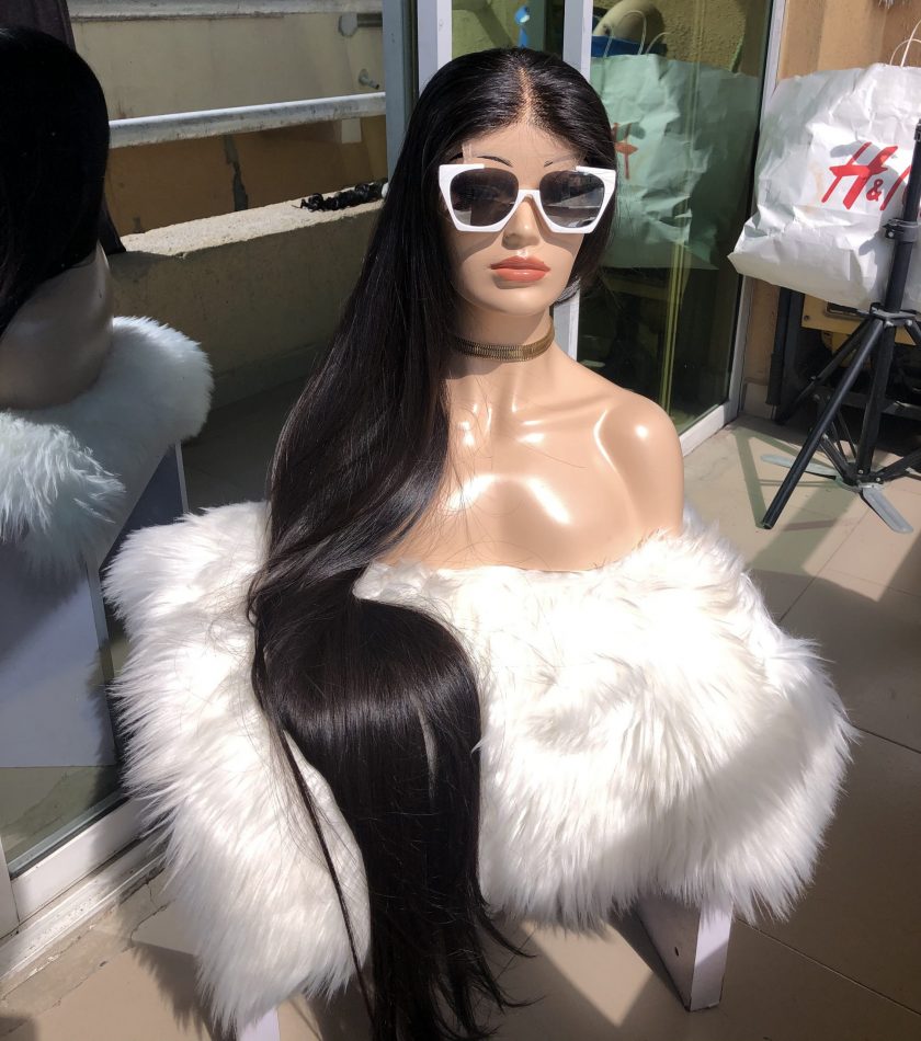 Celebs Love Mesh Wig - Image 4