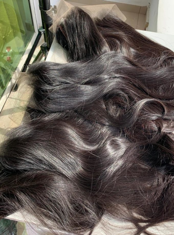 Exclusive HD 6 by 6 Wavy | Slight Wavy Closure