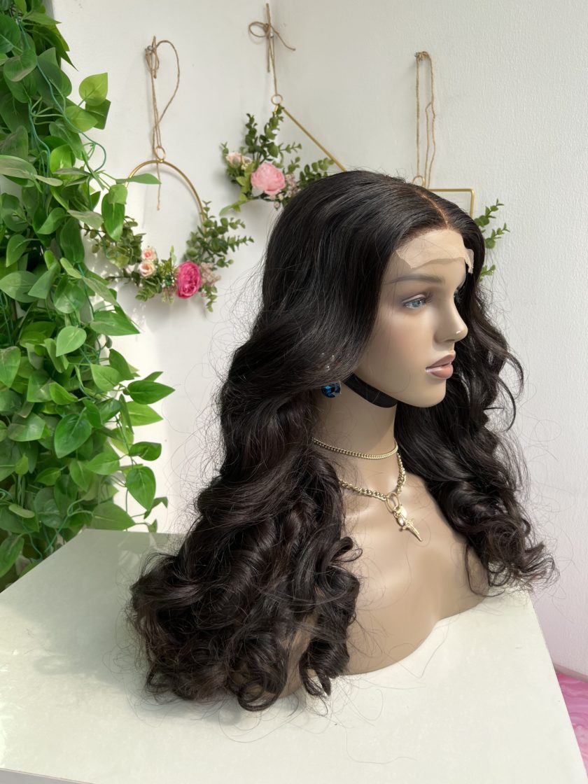 Pretty Banks - Image 5